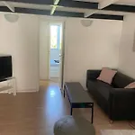 Appartement Cosy Au Coeur De L\'Ecusson