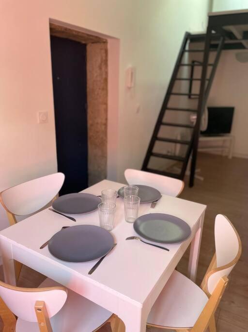 Cosy Au Coeur De L'ecusson Apartamento *